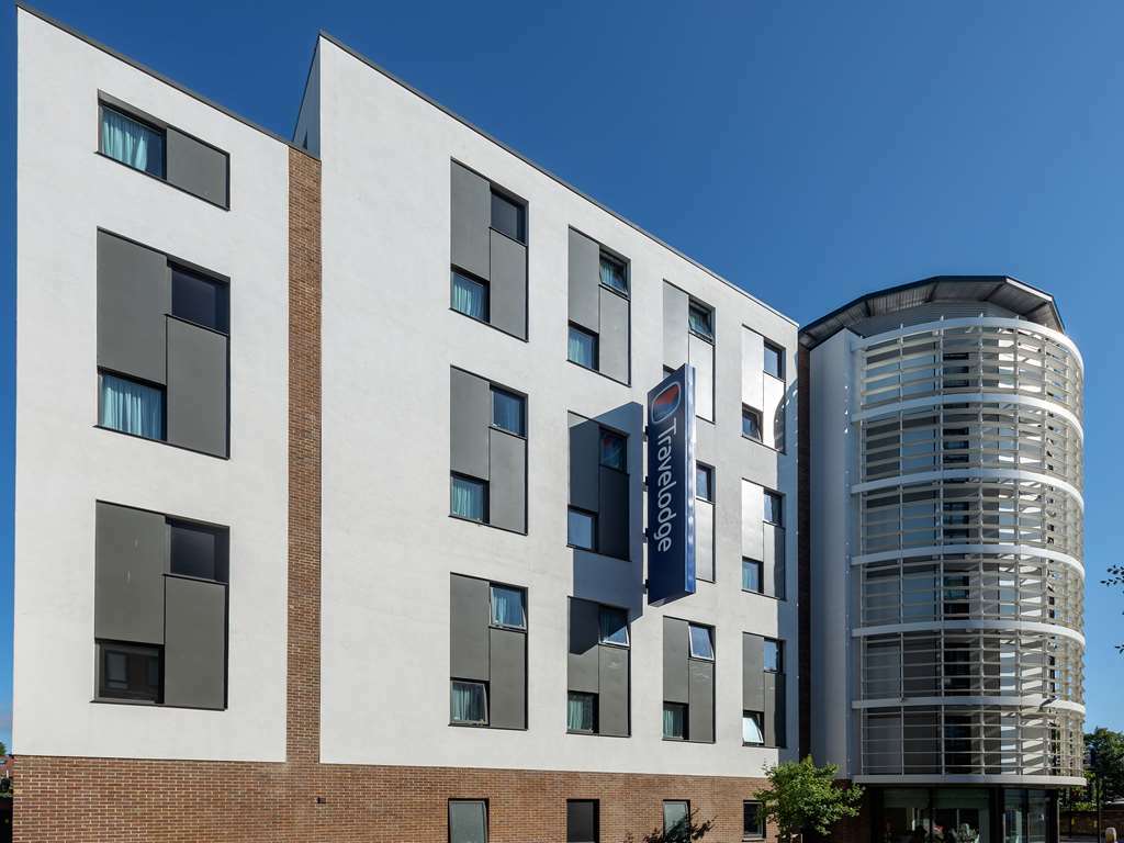 Travelodge London Хаунслоу Экстерьер фото